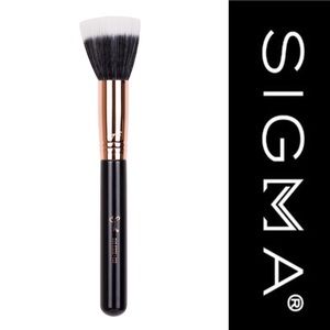 Sigma F55 Small Duo Fiber Brush - Rose Gold 🎀